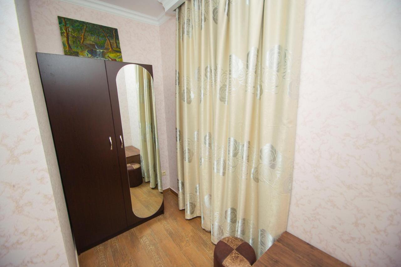 Hotel Elegant 2 Tbilisi Ngoại thất bức ảnh