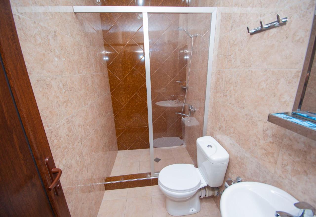 Hotel Elegant 2 Tbilisi Ngoại thất bức ảnh