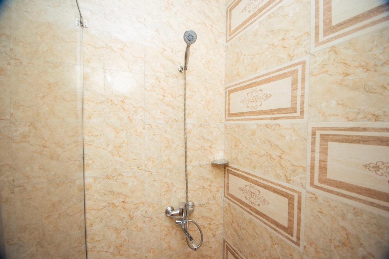 Hotel Elegant 2 Tbilisi Ngoại thất bức ảnh