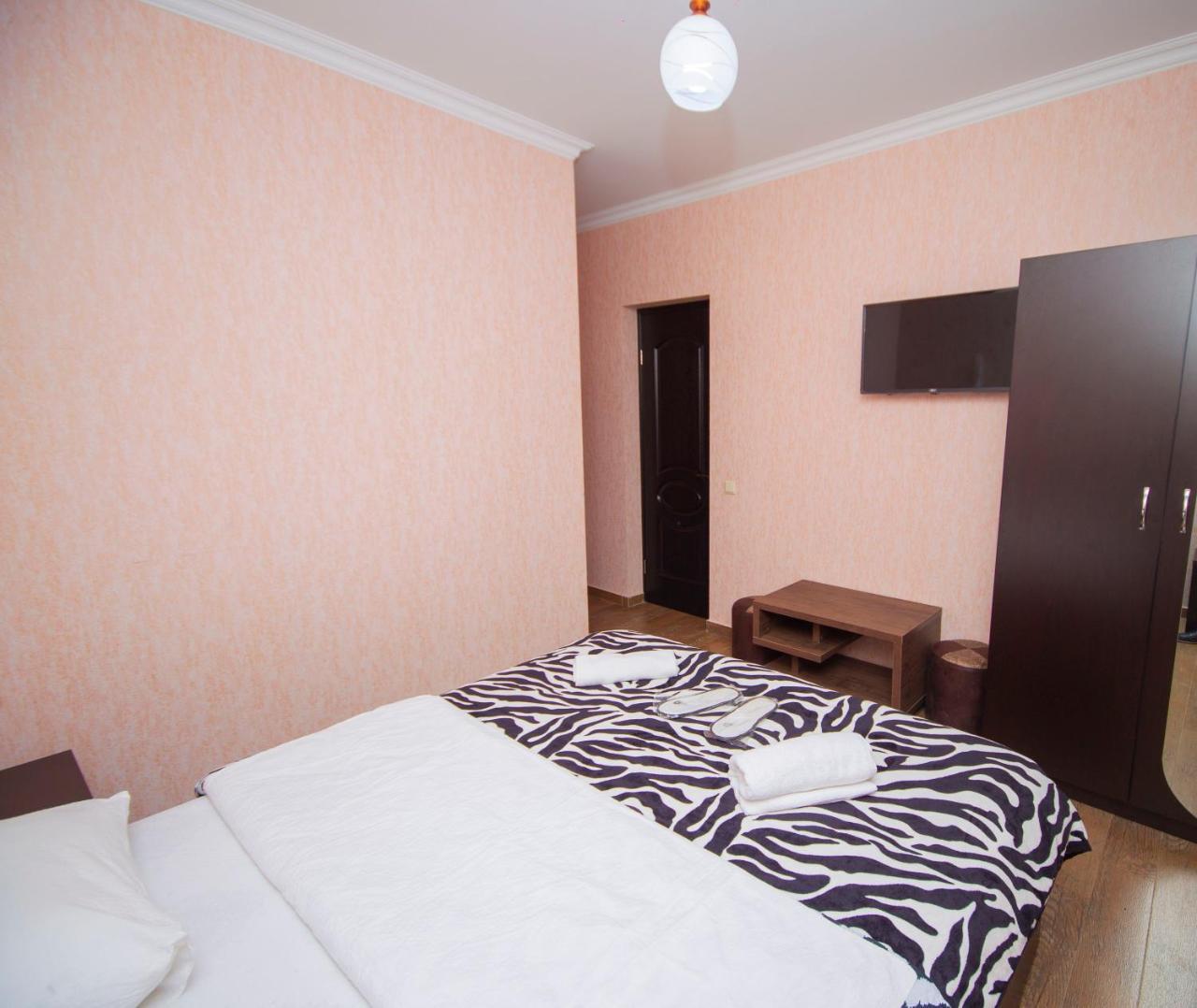 Hotel Elegant 2 Tbilisi Ngoại thất bức ảnh