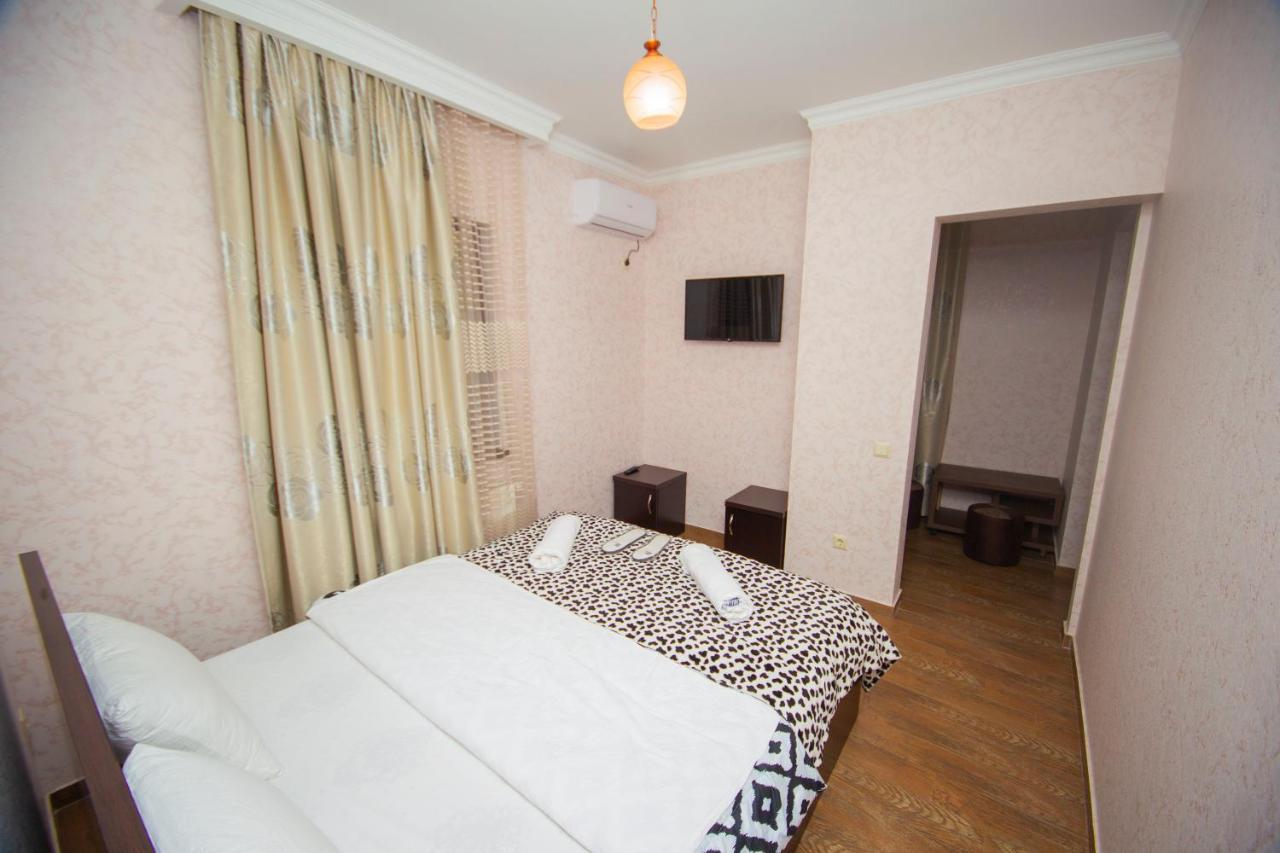 Hotel Elegant 2 Tbilisi Ngoại thất bức ảnh