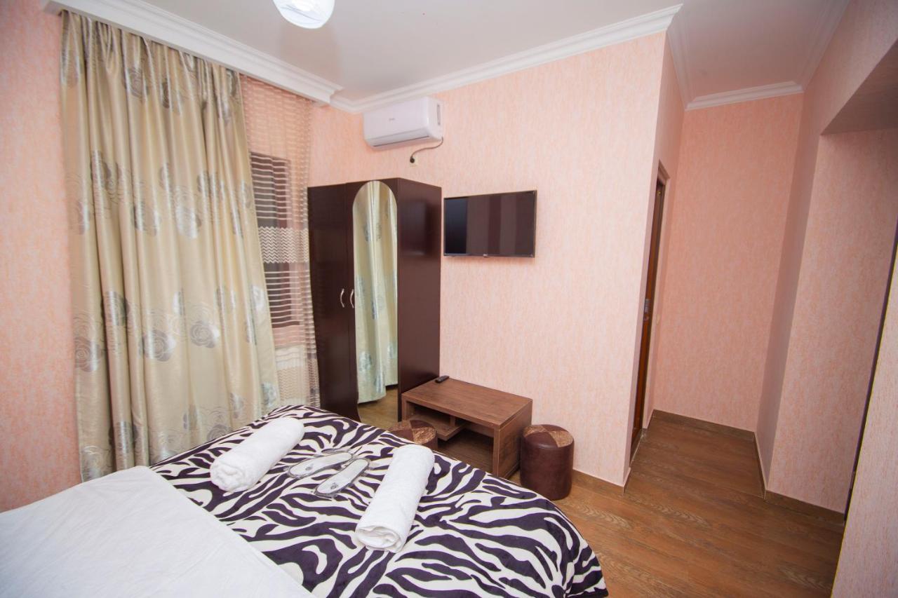 Hotel Elegant 2 Tbilisi Ngoại thất bức ảnh